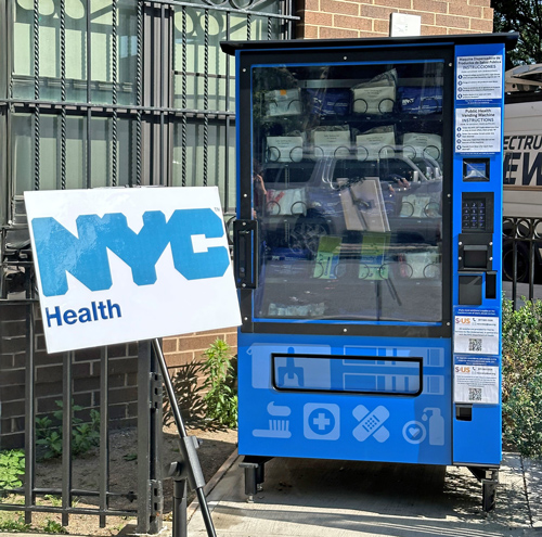 In partnership with NYC Department of Health and Mental Hygiene, S:US launched the city’s first public health vending machine in 2023.